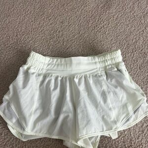 Lululemon hotty hot shorts size 2!